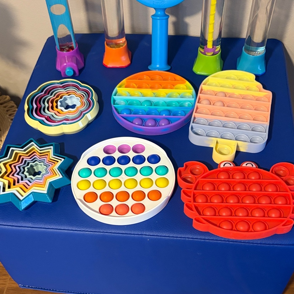 Vibrant Learning Toy Set with Mirror and Pop Fidget - Picture 2 of 8